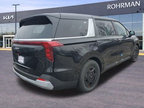 New 2026 Kia Carnival FWD image 34