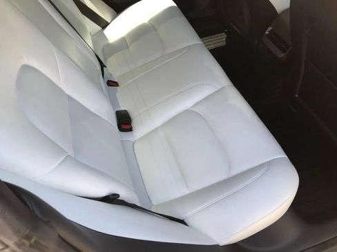 Used 2022 Tesla Model 3 Performance AWD/4WD image 27