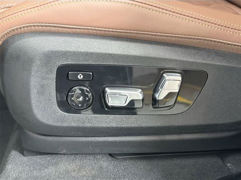 New 2026 BMW X5 xDrive40i w/ M Sport Package AWD/4WD image 36
