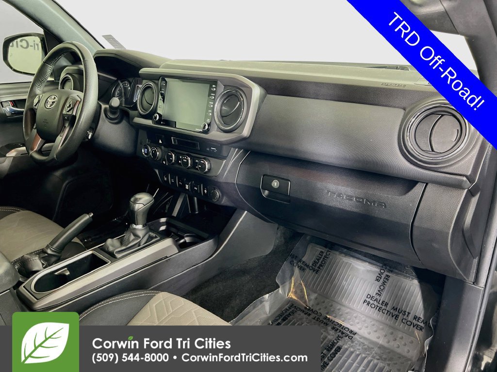 Used 2022 Toyota Tacoma TRD Off-Road w/ Technology Package AWD/4WD image 26