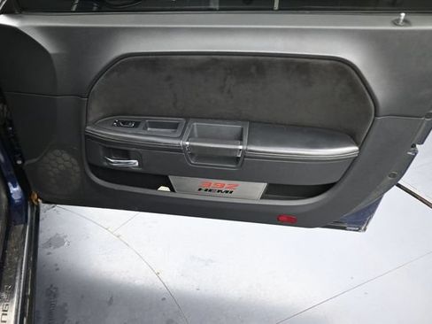 Used 2014 Dodge Challenger SRT8 RWD image 13