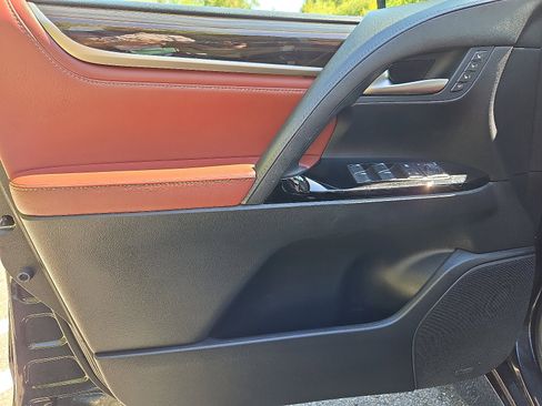 Certified 2019 Lexus LX 570 4WD image 15