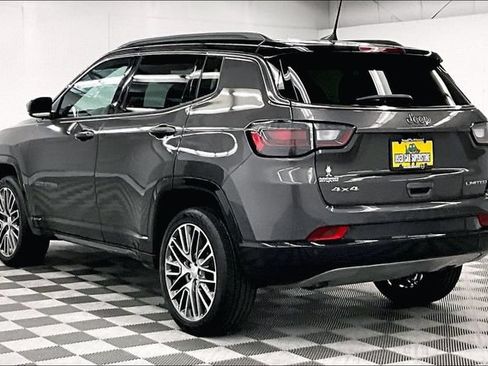 Used 2024 Jeep Compass Limited w/ Elite Group AWD/4WD image 2
