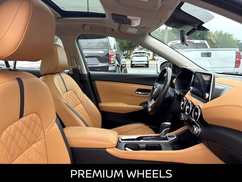 Used 2023 Nissan Sentra SV w/ SV Premium Package FWD image 14