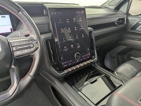 Used 2025 GMC Yukon XL AT4 Ultimate image 14