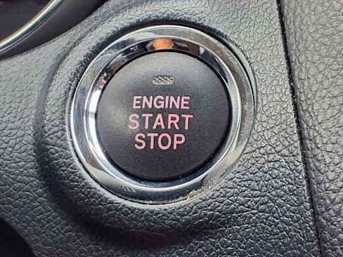 Used 2018 Subaru Outback 3.6R Limited image 12