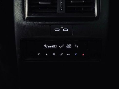 Used 2025 MAZDA CX-90 3.3 Turbo w/ Preferred Package image 24