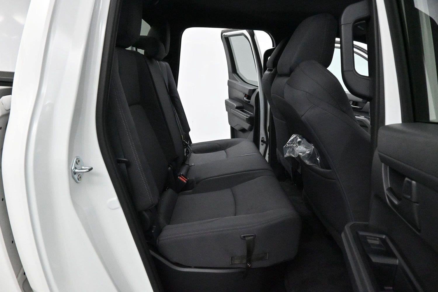 Used 2024 Toyota Tacoma SR AWD/4WD image 32