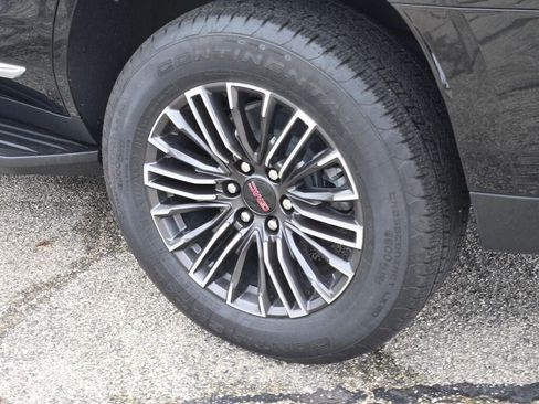 New 2026 GMC Yukon Elevation image 17