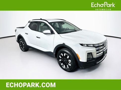 Used 2025 Hyundai Santa Cruz SEL FWD image 1