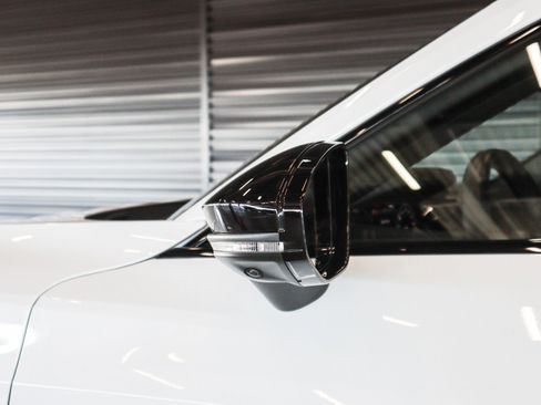 Used 2024 Audi RS e-tron GT image 29