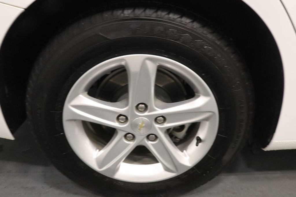 Used 2023 Chevrolet Malibu LS FWD image 25
