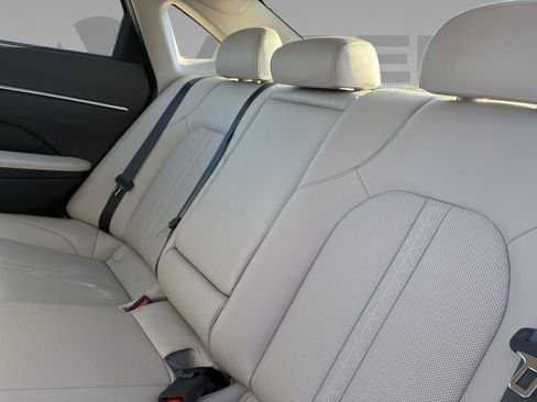 New 2025 Hyundai Sonata Limited image 34