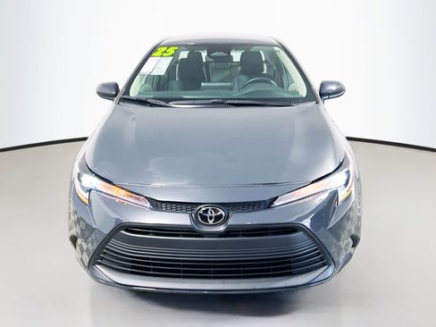 Used 2025 Toyota Corolla LE w/ LE Premium Package FWD image 11