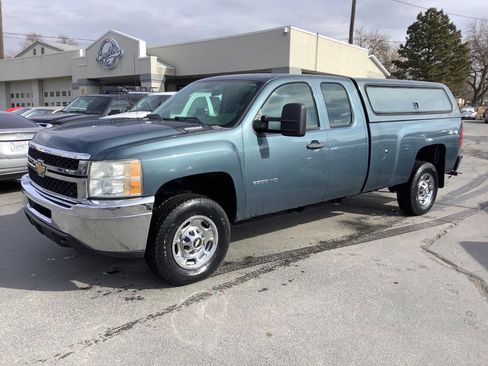 Used 2011 Chevrolet Silverado 2500 W/T image 2