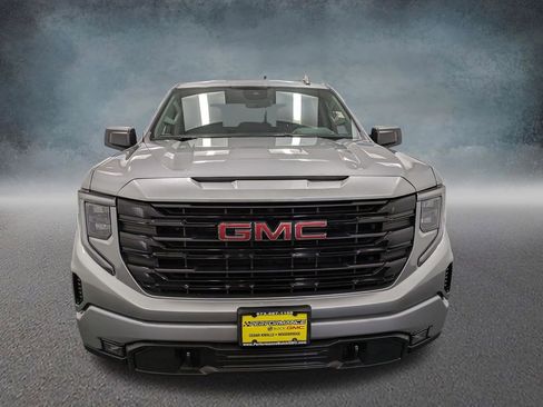 Used 2023 GMC Sierra 1500 Elevation AWD/4WD image 2