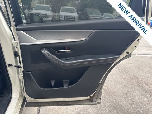 Used 2024 MAZDA CX-90 3.3 Turbo w/ Preferred Package AWD/4WD image 10