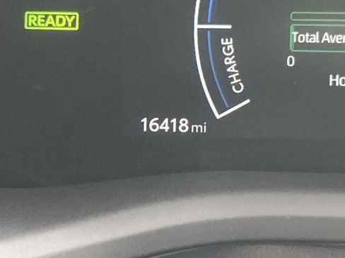 Certified 2025 Toyota Camry SE FWD image 19
