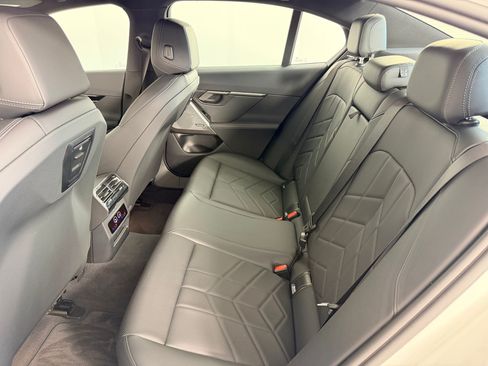 Used 2026 BMW 530i RWD image 22
