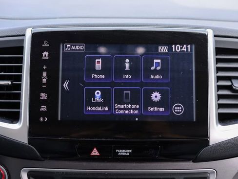 Used 2017 Honda Pilot EX-L image 25