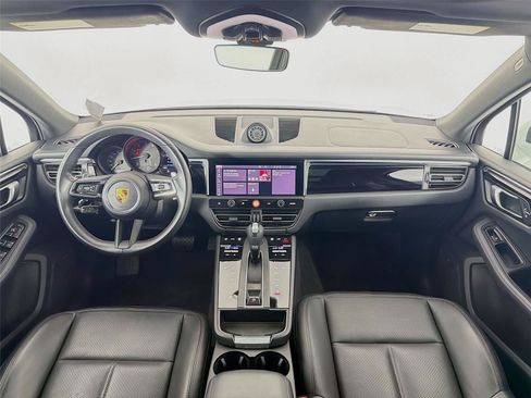 Used 2022 Porsche Macan AWD/4WD image 15