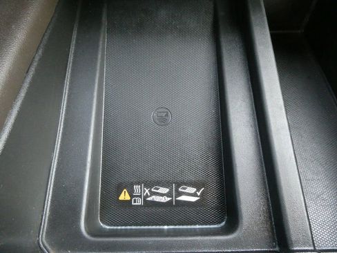 Certified 2022 Chevrolet Silverado 2500 LTZ w/ LTZ Premium Package image 28