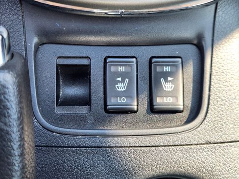 Used 2015 Nissan Sentra SV w/ Cold Weather Package FWD image 20