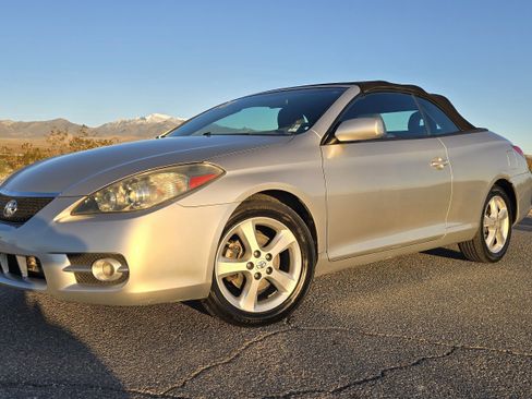 Used 2008 Toyota Solara SLE image 1