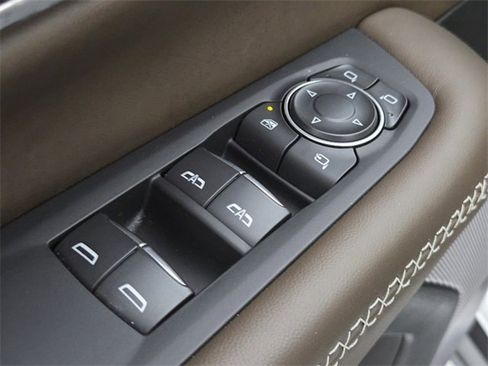 Used 2025 GMC Yukon Denali Ultimate image 21