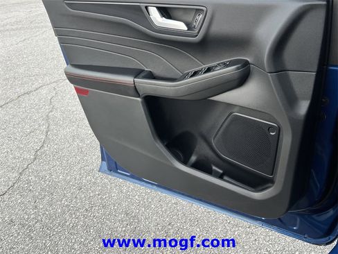 Used 2023 Ford Escape ST-Line image 18