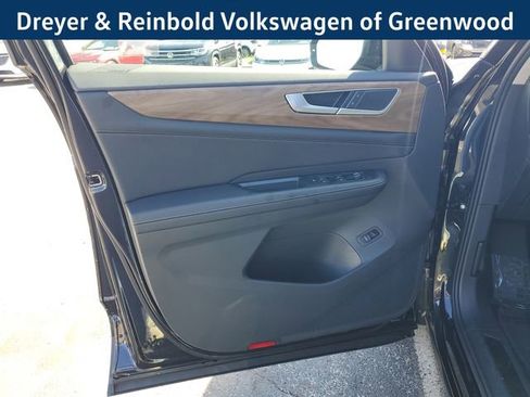 New 2026 Volkswagen Atlas SE image 19