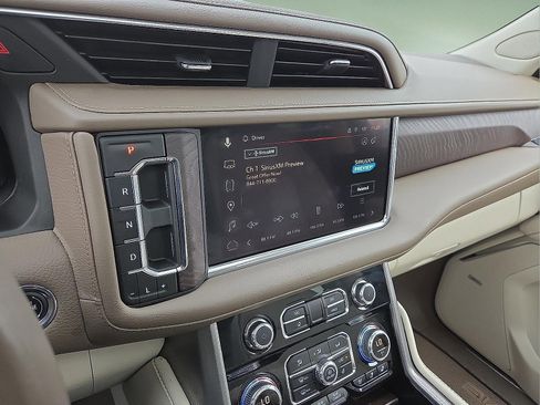 Used 2023 GMC Yukon Denali w/ Denali Reserve Package image 17