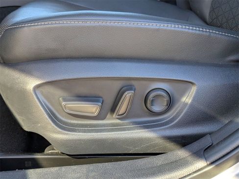 Used 2023 Toyota Camry XSE image 16