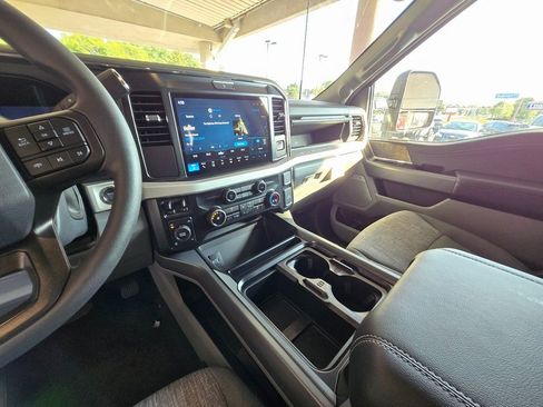 New 2026 Ford F250 XLT w/ XLT Premium Package image 17