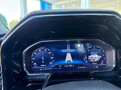 Certified 2023 Chevrolet Silverado 1500 LT AWD/4WD image 15