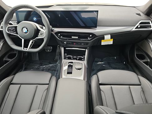 New 2026 BMW 330i Sedan w/ M Sport Package image 9