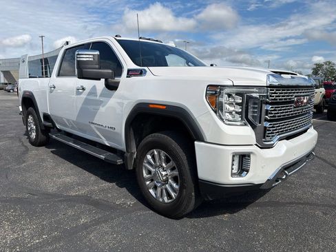 Used 2023 GMC Sierra 2500 Denali w/ Technology Package AWD/4WD image 2