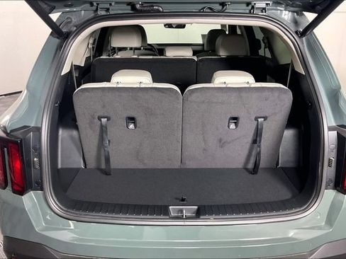 Certified 2026 Kia Sorento EX FWD image 29