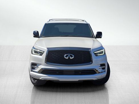 Used 2024 INFINITI QX80 Sensory RWD image 2