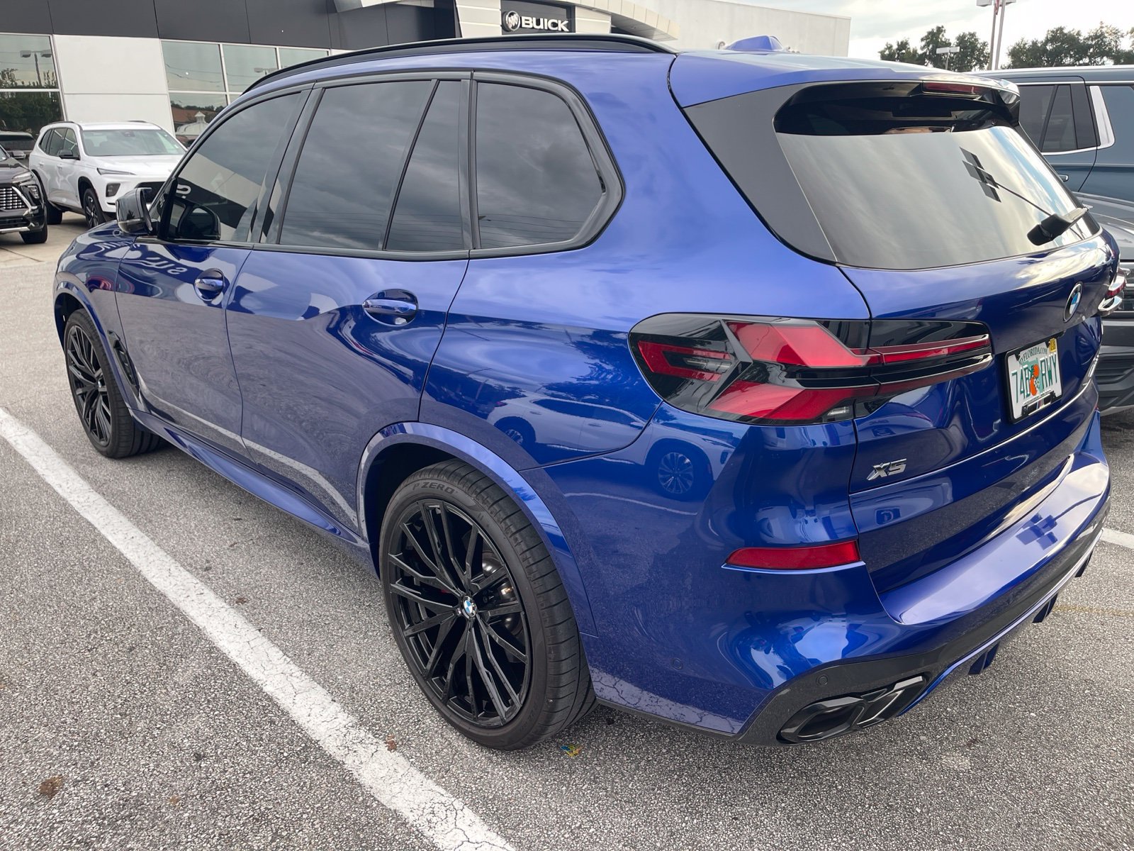 Used 2026 BMW X5 M60i w/ Executive Package AWD/4WD image 3