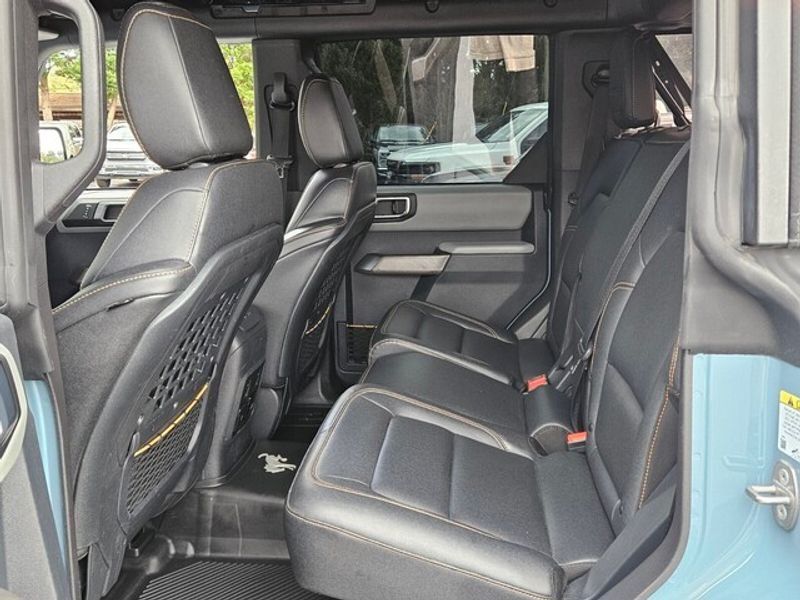 Used 2023 Ford Bronco Badlands AWD/4WD image 7