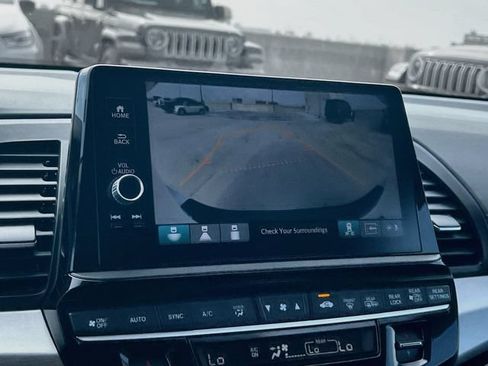 Used 2025 Honda Odyssey Touring image 22