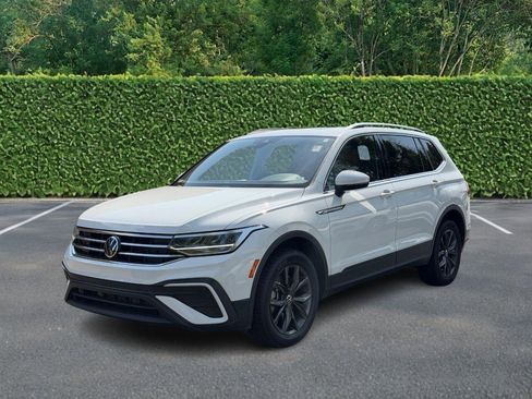 Used 2022 Volkswagen Tiguan SE AWD/4WD image 7