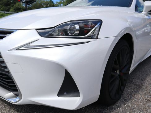 Used 2017 Lexus IS 200t RWD image 8