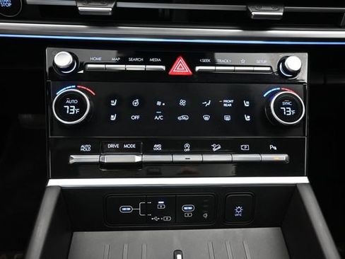 Used 2024 Hyundai Santa Fe Limited AWD/4WD image 23