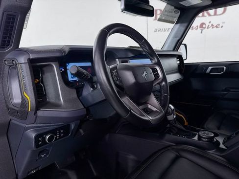 Used 2024 Ford Bronco Badlands AWD/4WD image 11