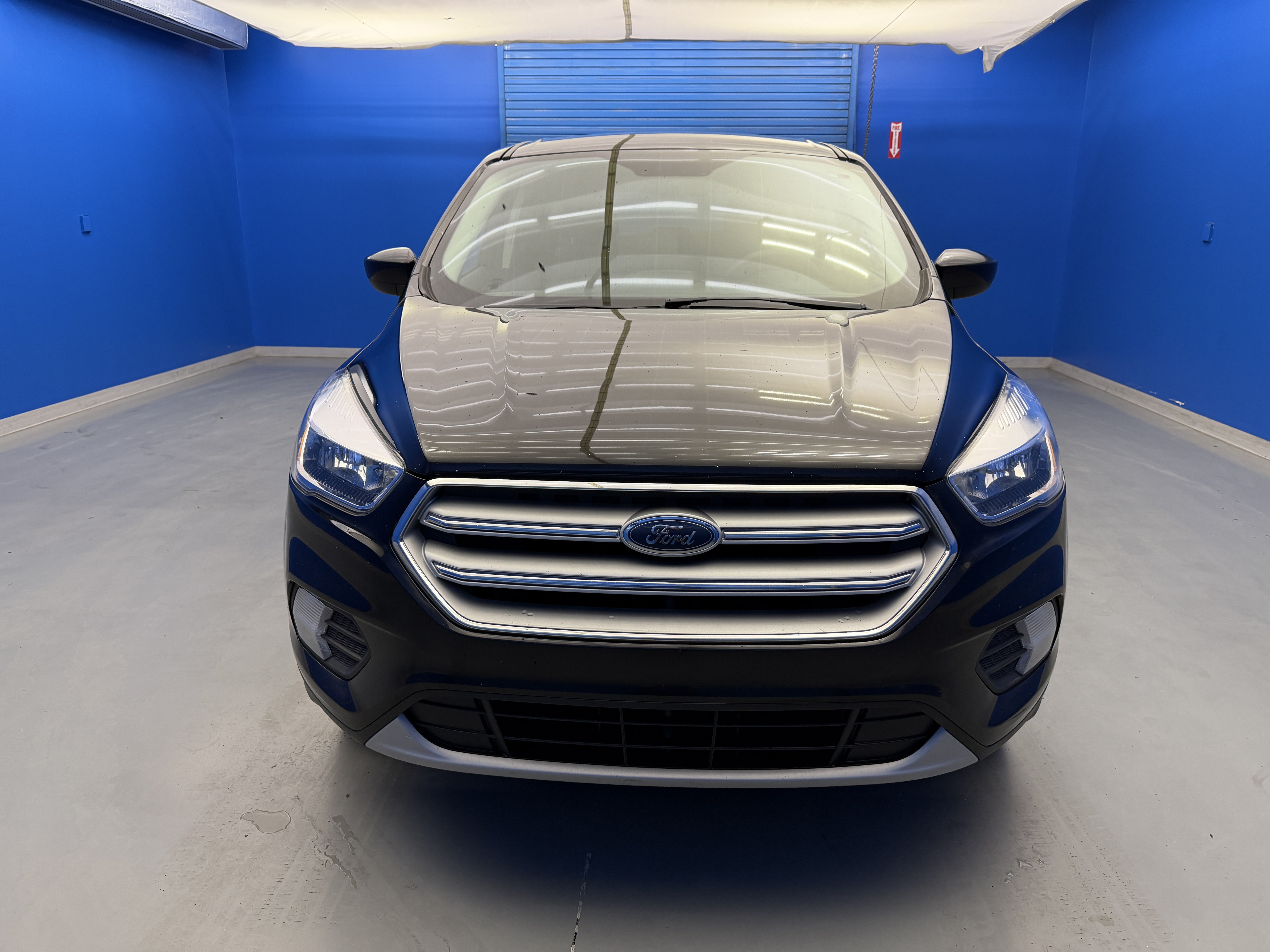 Used 2019 Ford Escape SE FWD image 3