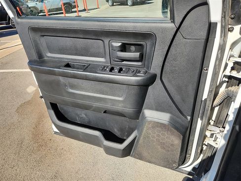 Used 2024 RAM 5500 Tradesman w/ Chrome Appearance Group image 15