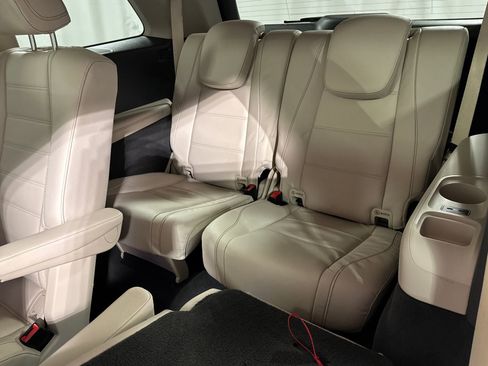 Used 2020 Mercedes-Benz GLS 580 4MATIC image 26