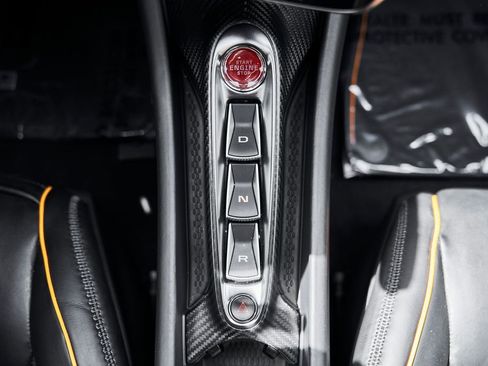 Used 2024 McLaren Artura image 59